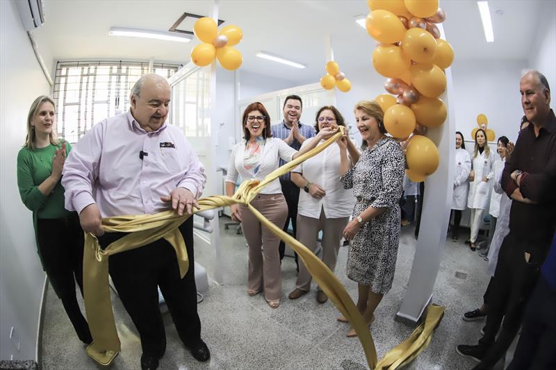 Greca entrega 81ª clínica odontológica reformada nos 20 anos da US Salgado Filho