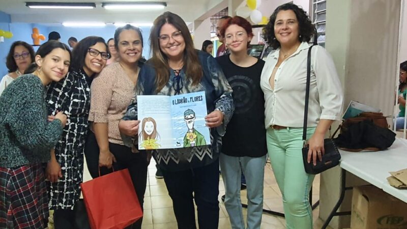 Contação de história com a escritora infantil Alessandra Pereira Louzada