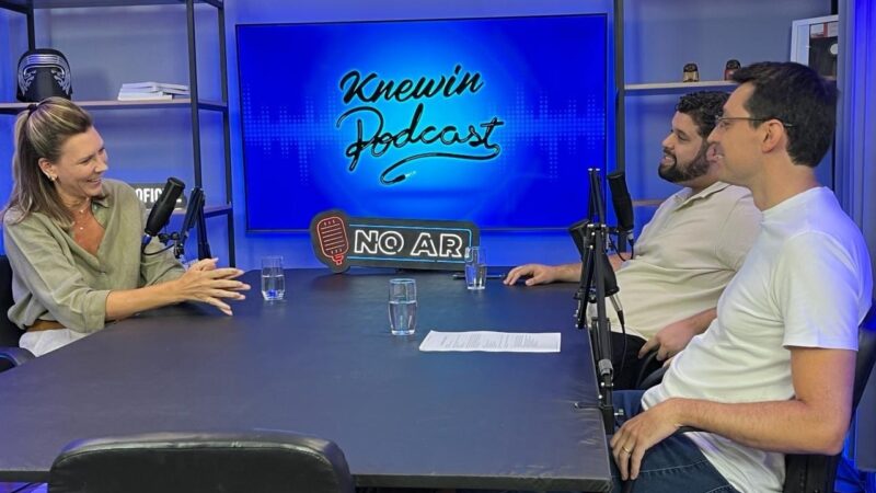 Janaina Weigel é a nova convidada do Knewin Podcast