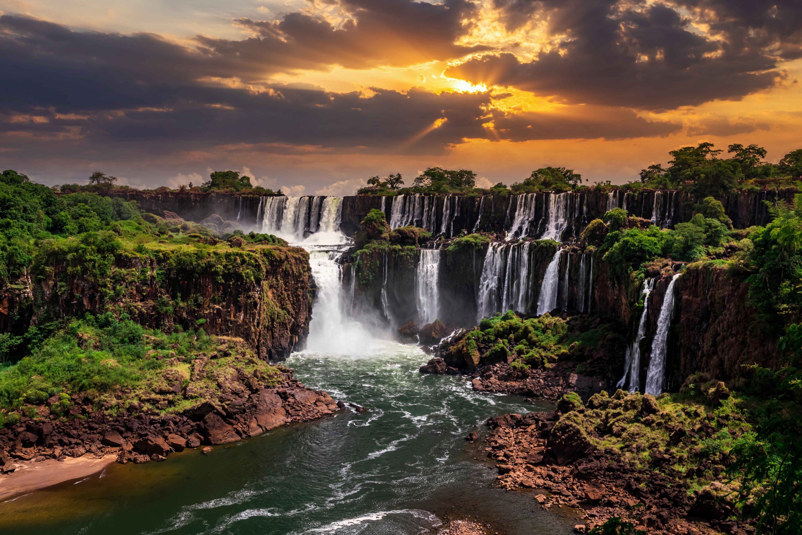 Noite nas Cataratas é a nova atração de Foz do Iguaçu