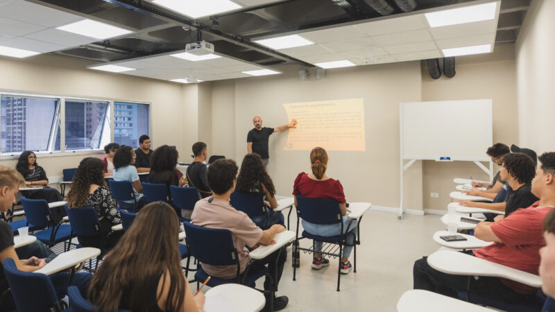 De Libras à logística: cursos gratuitos são oportunidade de capacitação com certificado