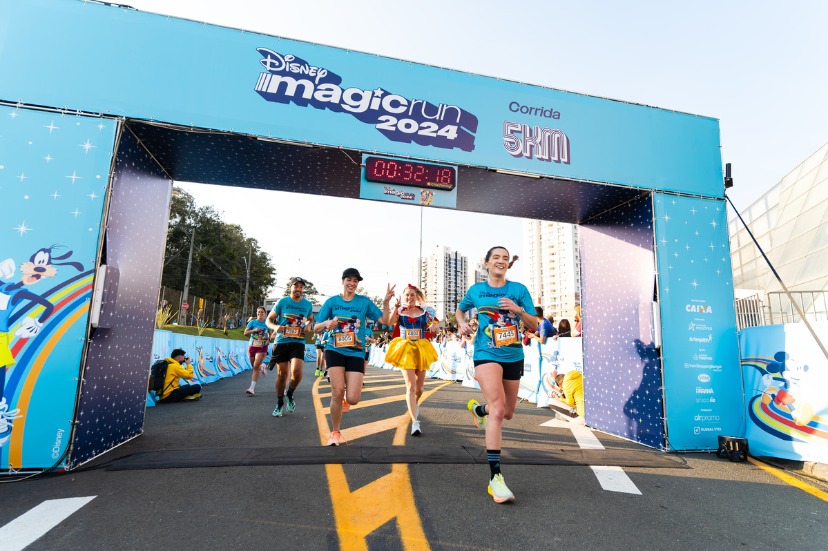 Disney Magic Run 2024: evento reúne 6 mil participantes inscritos e movimenta economia da capital paranaense