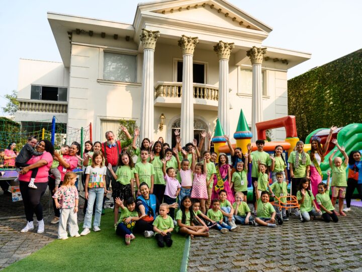 Ação solidária leva alegria para crianças com câncer e suas mães em Curitiba