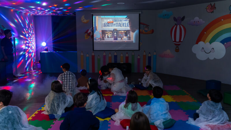 Ventura Shopping promove experiência multissensorial para crianças ao unir cinema e gastronomia