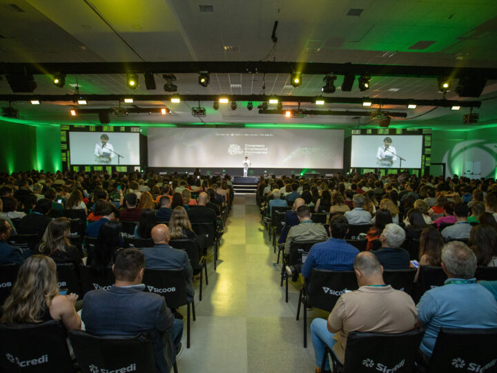 Sicredi patrocina maior congresso empresarial do Paraná