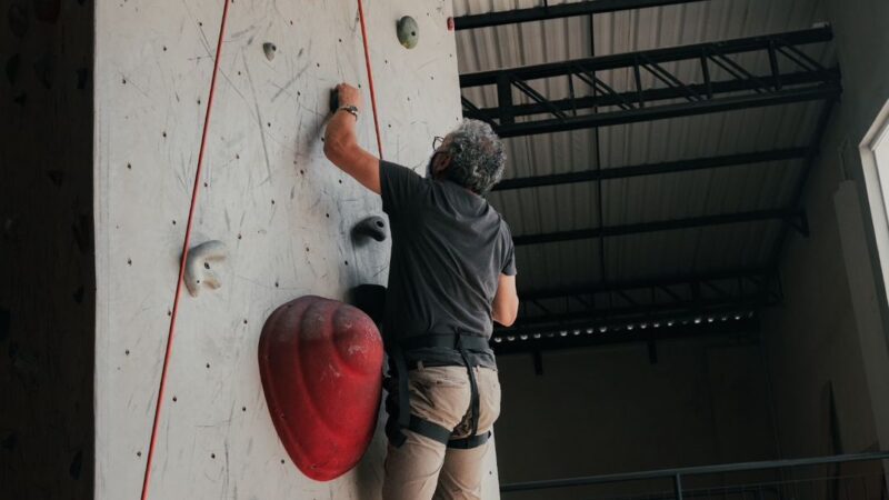 Projeto Escalada da Inclusão possibilita que pessoas com deficiências (PcD) pratiquem escalada