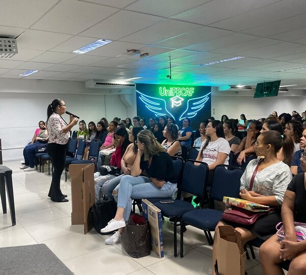 UniFECAF realiza evento de carreira para universitários