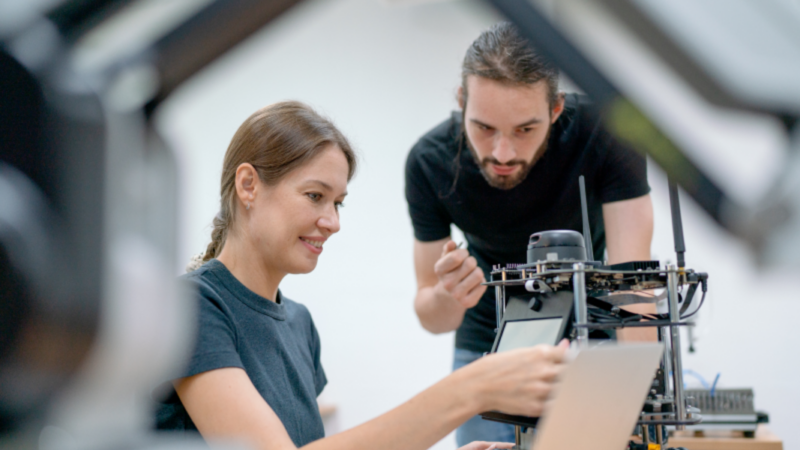 Desafios e oportunidades definem o futuro das carreiras STEM