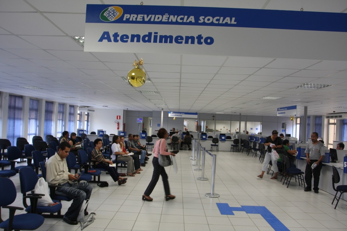 Fila de espera no INSS aumenta 33% e expõe desafios no previdenciário