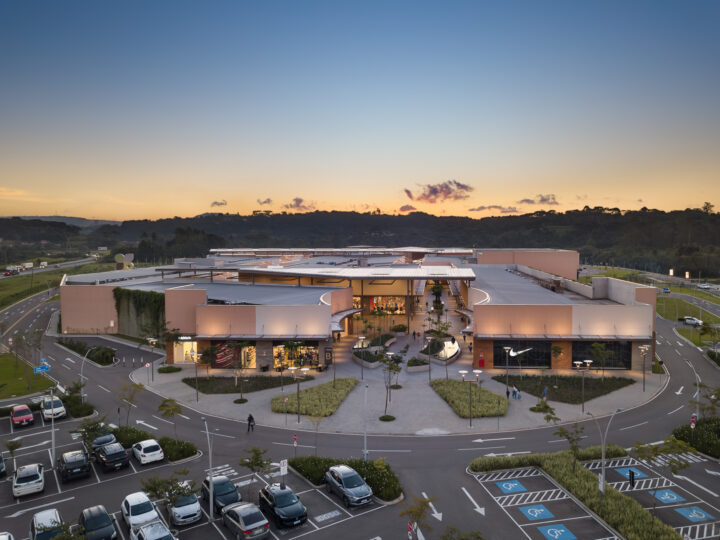 City Center Outlet Premium promove grande Arraiá Julino com comidas típicas, brincadeiras e touro mecânico