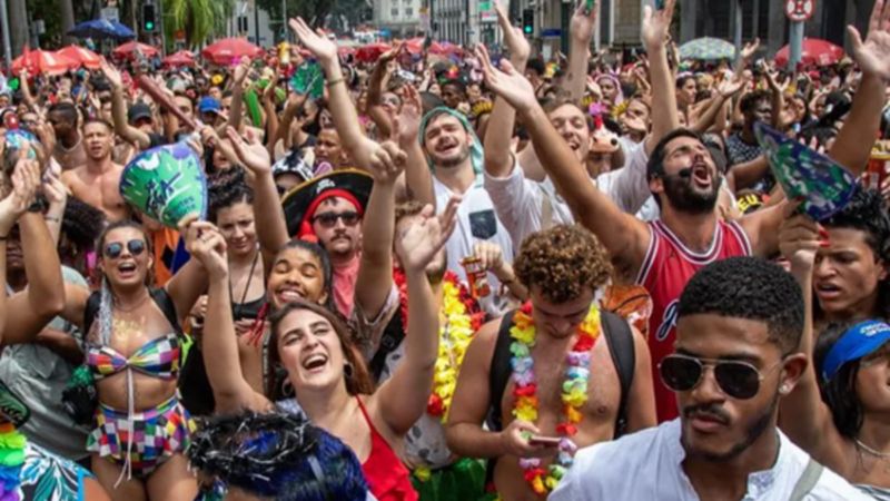 Carnaval impulsiona marcas e reforça conexão com consumidor