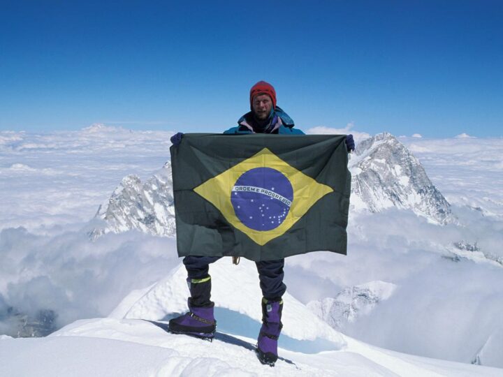 Waldemar Niclevicz comemora 30º aniversário da conquista do Everest