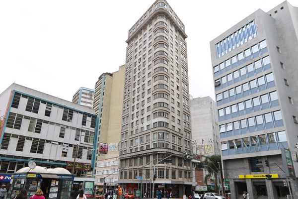 Mercado imobiliário faz campanha pela revitalização do Centro de Curitiba