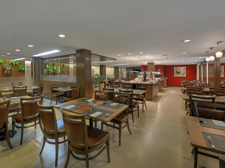 Deville Curitiba promove almoço especial no Dia das Mães com menu exclusivo