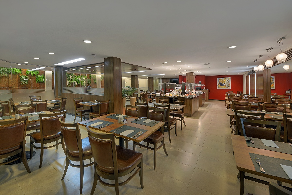 Deville Curitiba promove almoço especial no Dia das Mães com menu exclusivo