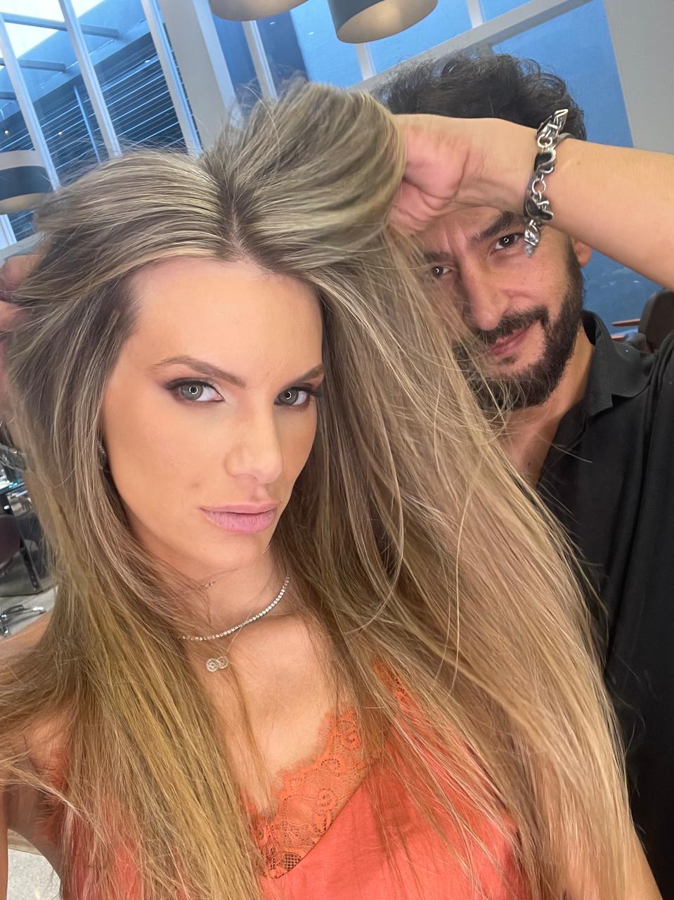 5 Tendências de Cabelo Direto das Capitais da Moda para Usar Já