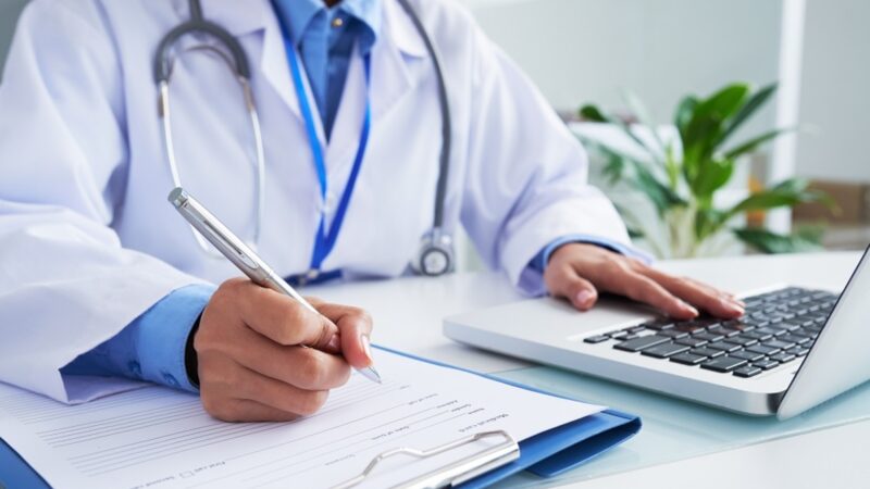 Clínica adota diagnóstico com resultado em 15 minutos