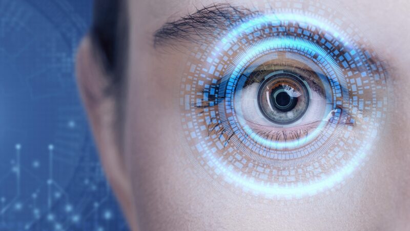 Oftalmologia: cirurgias podem ser soluções definitivas