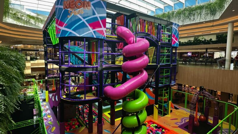 Arena Neon Fun realiza edição especial para crianças com TEA no Jockey Plaza Shopping