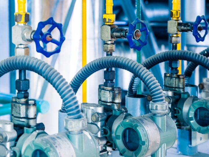 Mangueiras para água e ar reforçam eficiência industrial