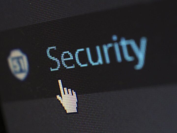 Nova fronteira da proteção logística une segurança física e digital