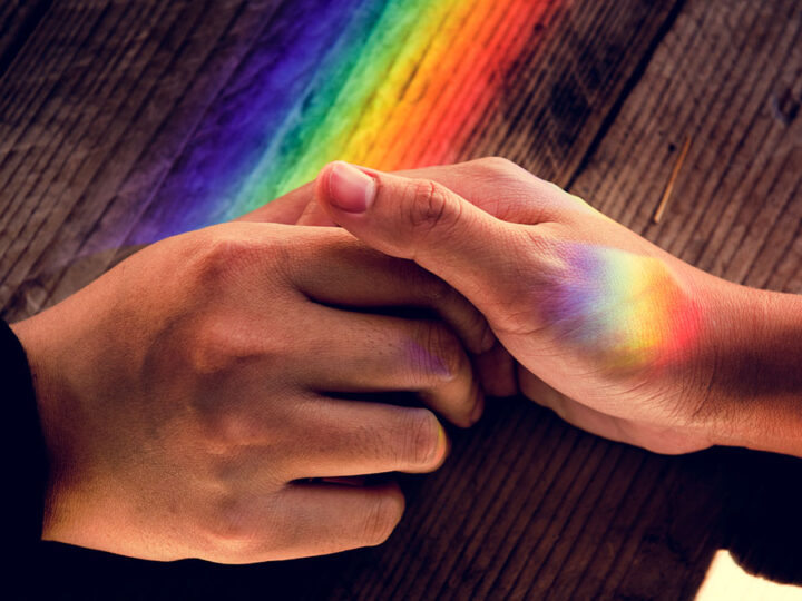 Saúde mental LGBTQIA+: Fiocruz aponta cenário de risco