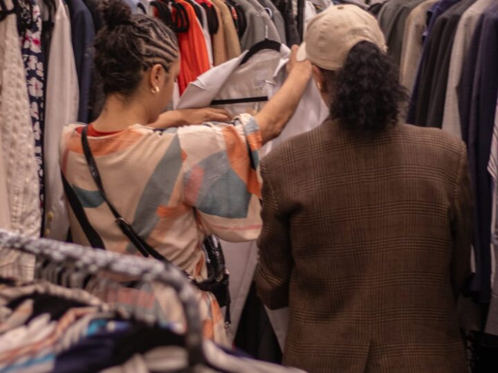 Moda plural e acessível: Encontro de Brechós Saí do Armário amplia segmentos e aposta em experiências únicas