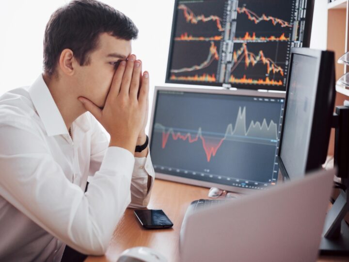 Golpistas usam IA para criar falsas oportunidades de investimentos