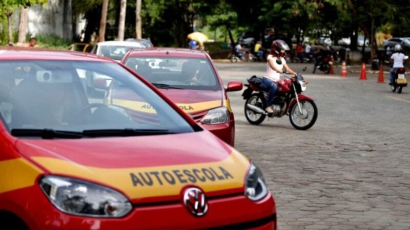 Dispensa de autoescola reacende debate sobre segurança