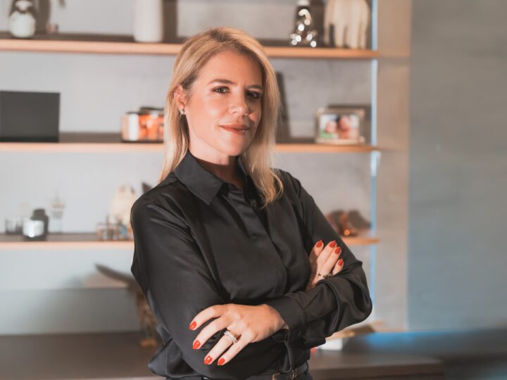 Tatiana Schuchovsky Reichmann encerra o calendário 2025 do Estrela ADVB/PR