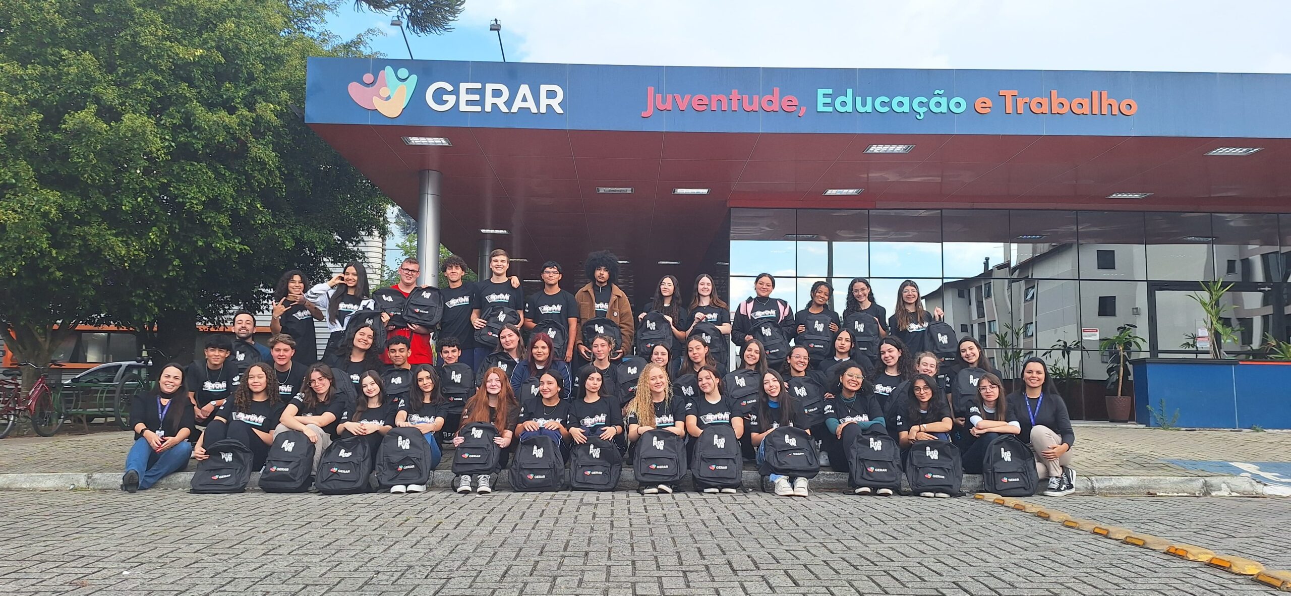 Semana de Aulões de cursinho social prepara estudantes da rede pública para o Vestibular da Unicentro, em Guarapuava