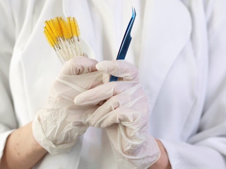 Escovas técnicas apoiam a higiene no setor farmacêutico