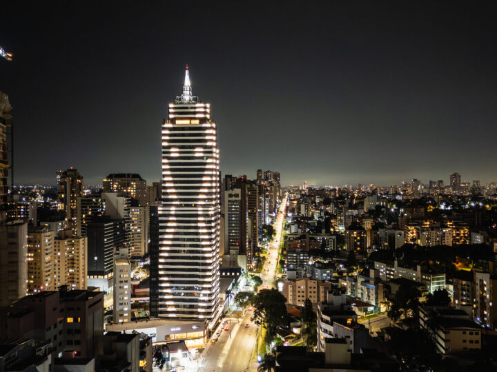 Curitiba mantém ritmo forte no mercado imobiliário de luxo no 2º trimestre de 2025
