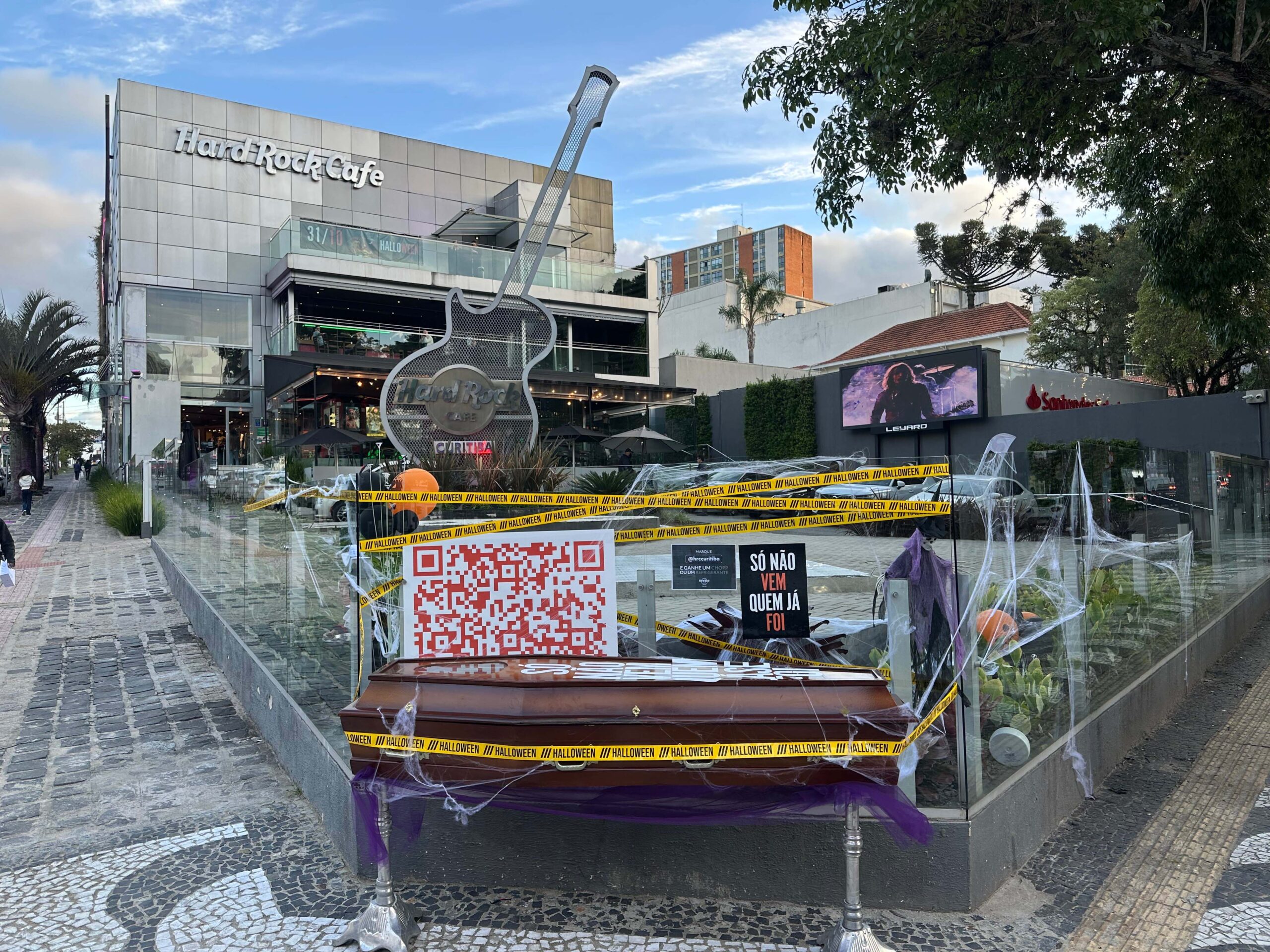 Halloween do Hard Rock Cafe Curitiba tem cenário inusitado e noite temática