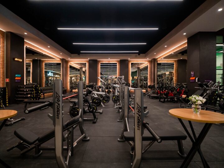 Paraná ganha a primeira academia do Sul do Brasil com o selo Life Fitness / Hammer Strength