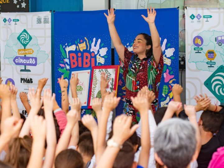 Projeto ViraVolta Circulô leva teatro, música e literatura a escolas públicas do Paraná