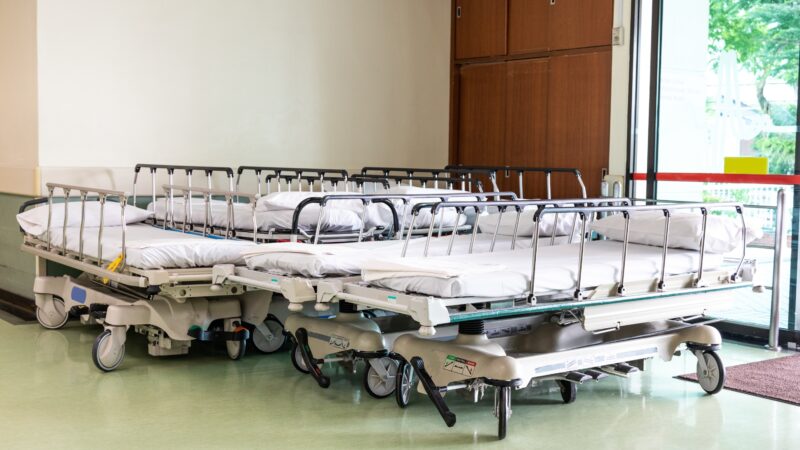 Saiba onde doar cadeiras de rodas e macas hospitalares em Curitiba