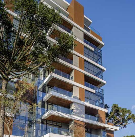 Luxo sob medida: Pride aposta em elegância boutique no Batel