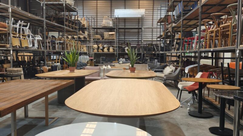 Entre tradição e movimento, um novo ciclo começa: Caçamba do Bem e Artesian se unem em edição especial de bazar