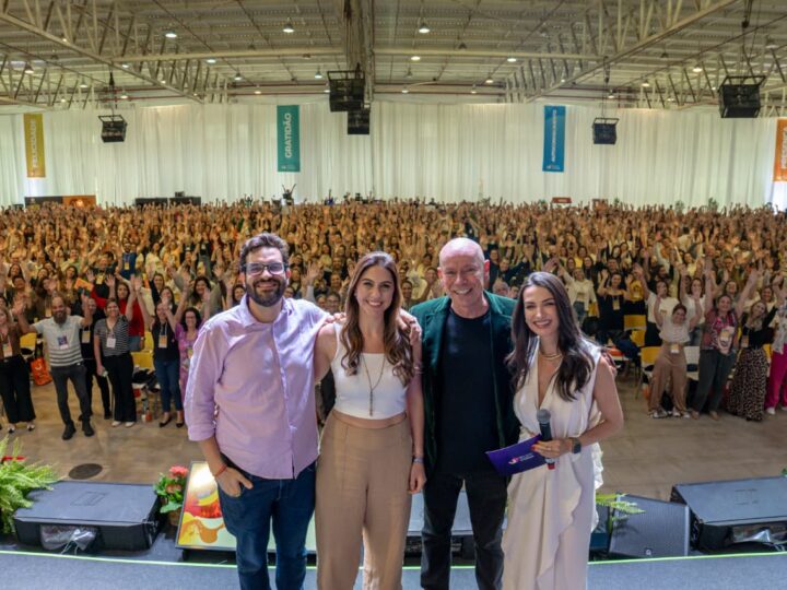 Minutos diários de mudanças constantes trazem impactos reais na felicidade, defende referência mundial em psicologia positiva