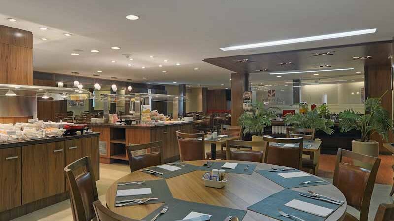 Deville Curitiba recebe o ano novo com o Réveillon Celebrate 2026