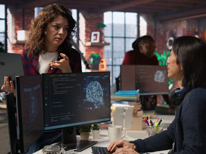 Até 2027, IA deve ser integrada a cada software empresarial