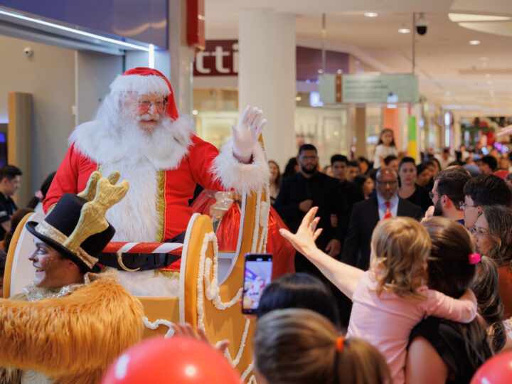Chegada do Papai Noel no Shopping Palladium Curitiba terá “espetáculo prateado”