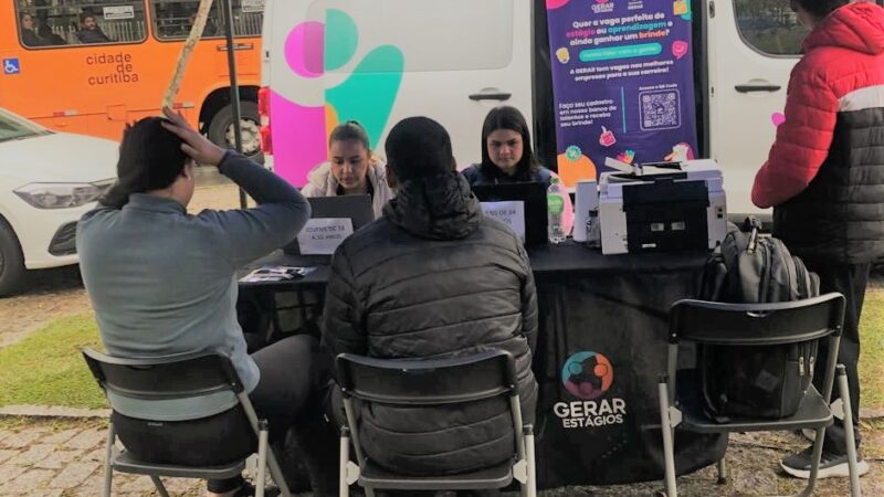 Blitz GERAR alcança 4.200 jovens e realiza mais de 3.600 cadastros em dois meses em Curitiba e Região Metropolitana