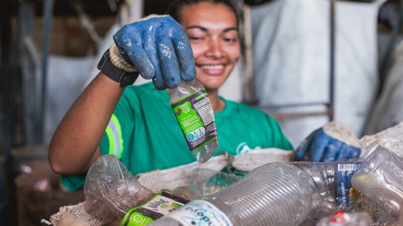 Decreto sobre plástico define metas de reciclagem até 2026