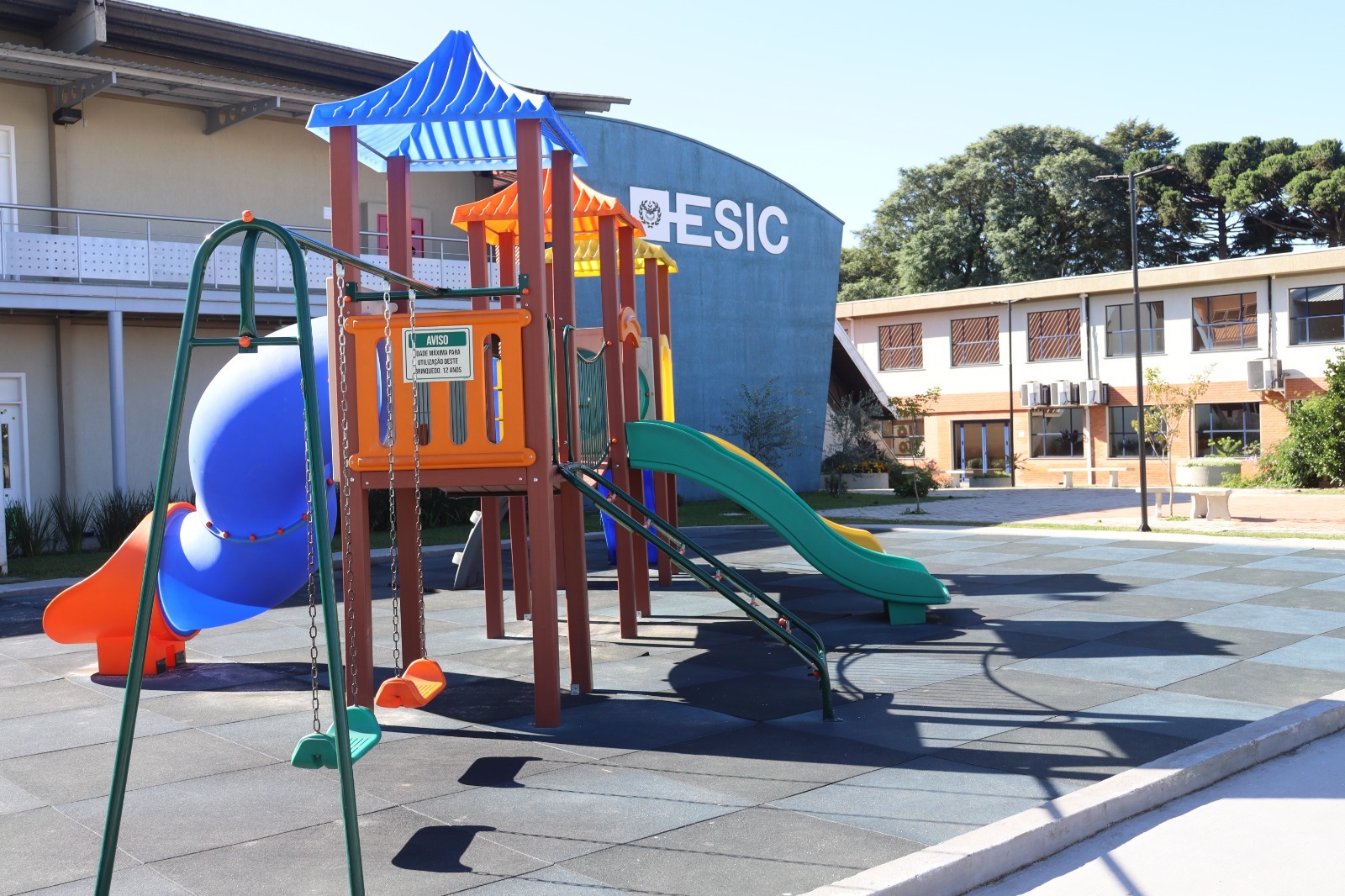 ESIC Internacional abre vagas para 2026 e reforça proposta de formação global do Ensino Fundamental à Graduação