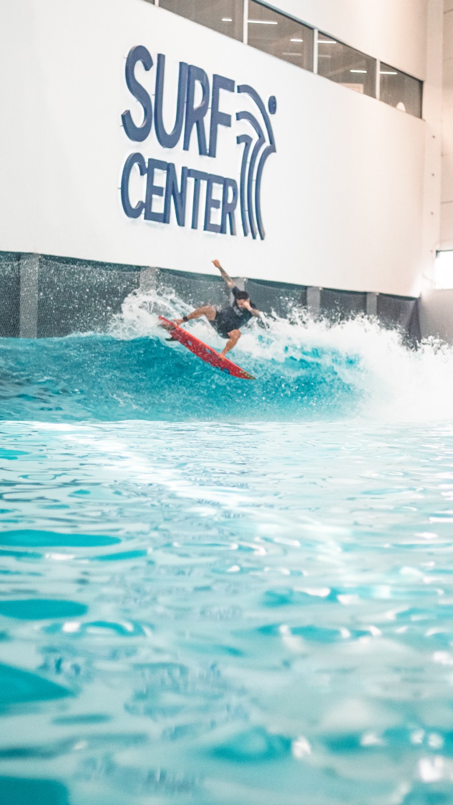 Adriano de Souza, o Mineirinho, celebra inovação da Surf Center e destaca experiência familiar no novo clube de Curitiba