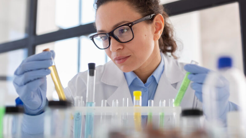 Biomédicos têm 5 vagas no concurso público da Sesa