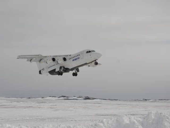 Civitatis lança expedições à Antártida de avião ou cruzeiro