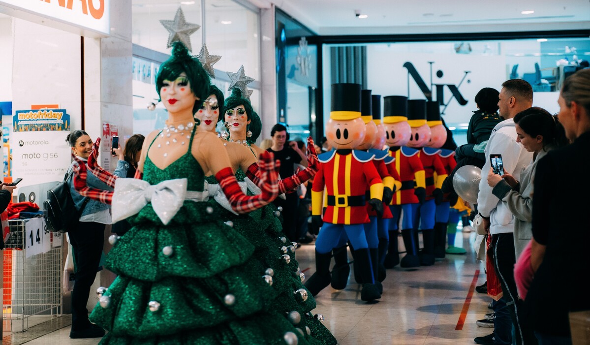 Após sucesso de público, cortejo de Natal do Palladium Curitiba terá nova edição